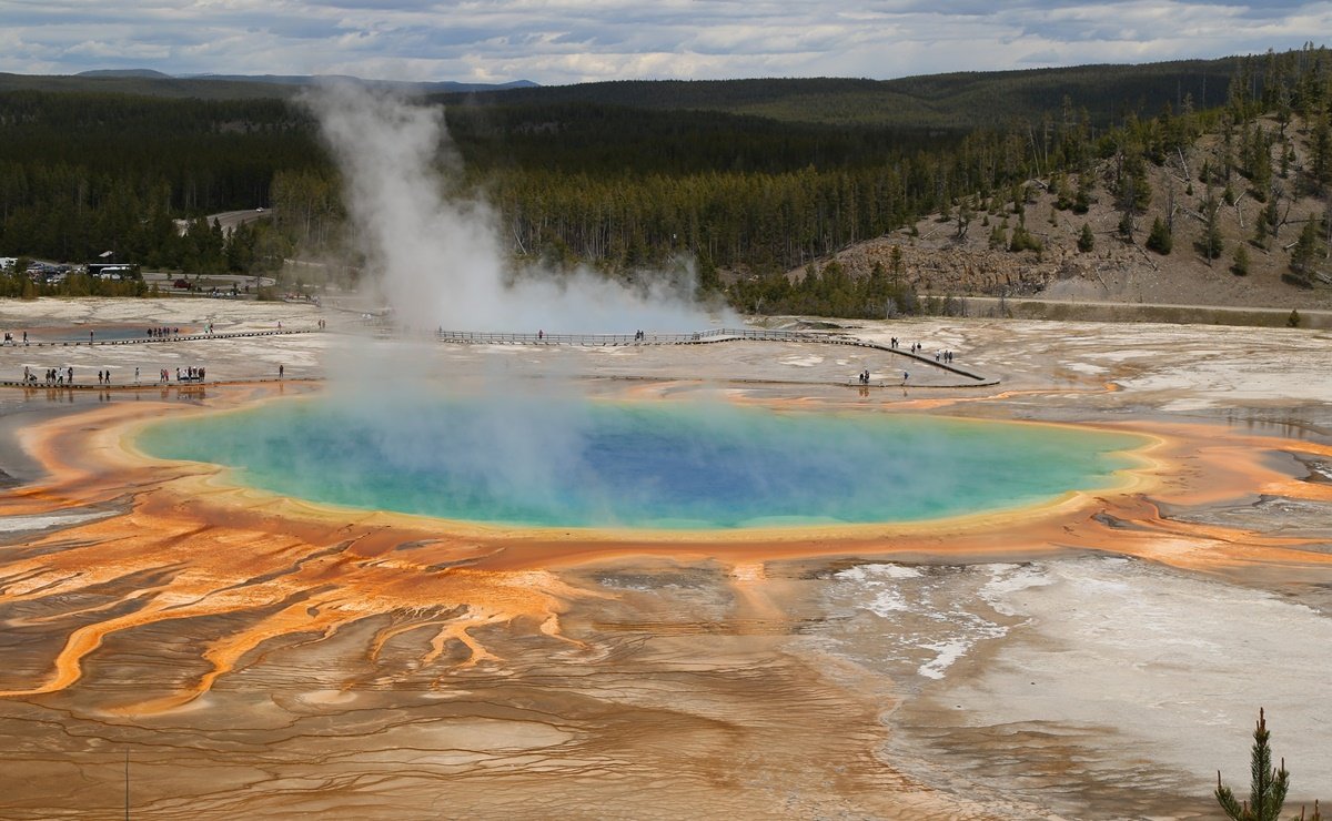 Yellowstone-aguas-termales-jhg