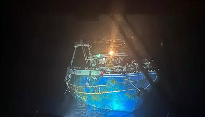 Desaparecidos: Más de 500 personas desaparecidas dejó naufragio en Grecia, aunque a la gente solo le importe el submarino del Titanic