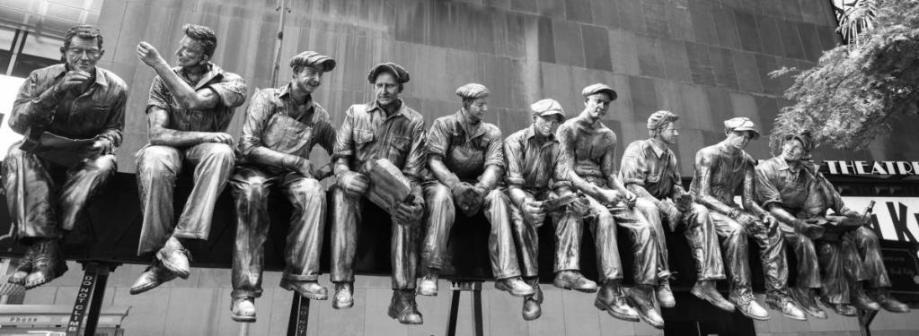 Lunch atop a Skyscraper: One of the Most Viral Photos in History