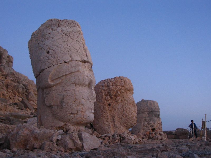 Nemrut Dağ: Un antiguo santuario de tumbas reales envuelto en leyendas y maravillas arquitectónicas
