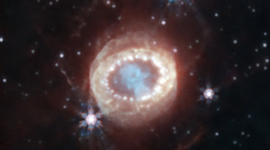 Telescopio Webb descubre el Santo Grial