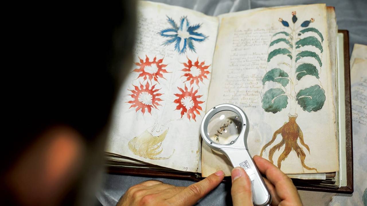 El Manuscrito Voynich, el libro más misterioso del mundo que lleva casi seis siglos sin ser descifrado