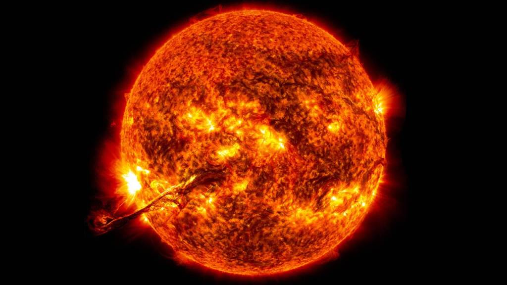 Hay personas que aún se preguntan cómo arde el Sol si no hay oxígeno en el espacio