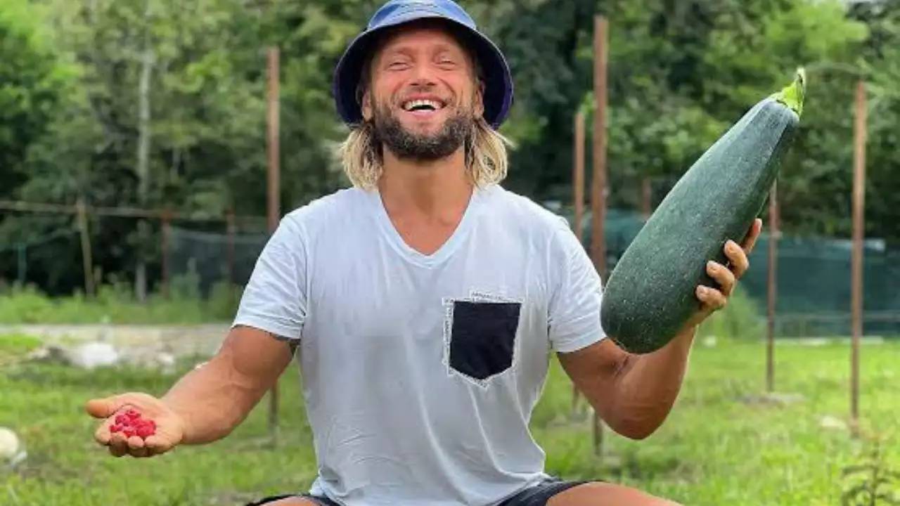 Maxim Lyutyi: el influencer ruso vegano que dejó morir de hambre a su hijo