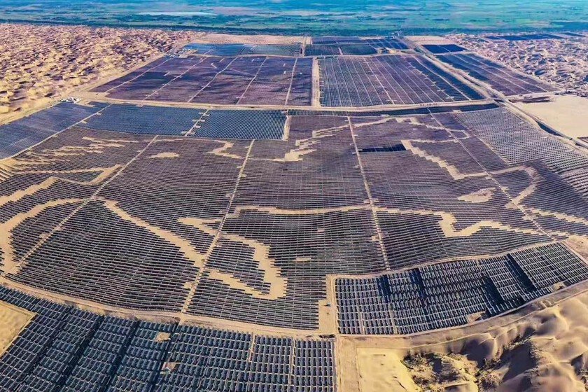 China aperturó la mayor granja solar del mundo: Tan grande como Nueva York y genera tanta energía como para alimentar países pequeños