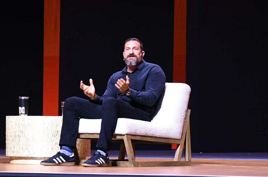 Protocolo de Andrew Huberman: Cómo reparar un cerebro saturado de dopamina