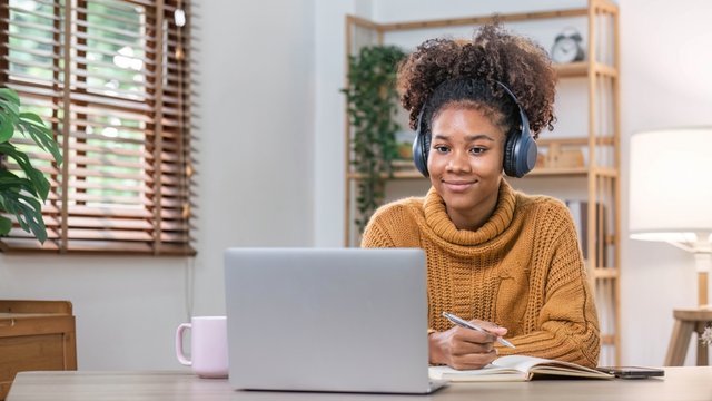 La Universidad de Cambridge lanza cursos gratuitos para aprender inglés