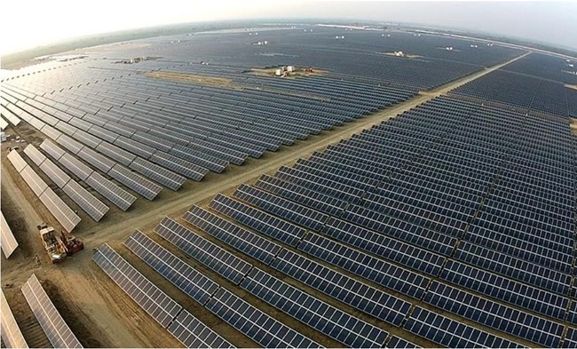 China construye una “Gran Muralla Solar”: Energía sostenible para el futuro