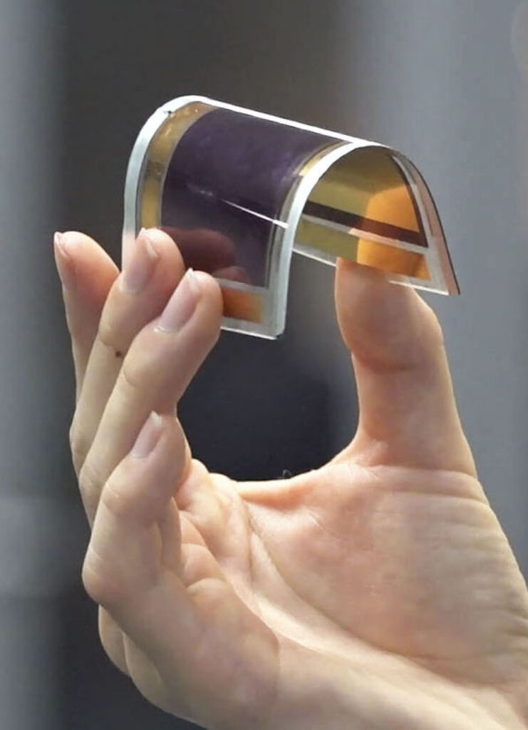 Japón presenta el primer superpanel solar que iguala la potencia de 20 reactores nucleares