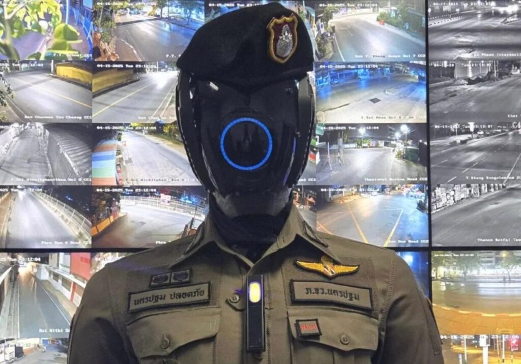 Tailandia despliega un robot policial humanoide: ¿innovación real o espectáculo distópico? 3 Tailandia despliega un robot policial humanoide: ¿innovación real o espectáculo distópico?