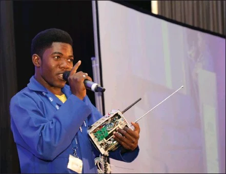 El joven inventor olvidado que desarrolló un celular sin SIM y que no necesitaba saldo 2 El joven inventor olvidado que desarrolló un celular sin SIM y que no necesitaba saldo