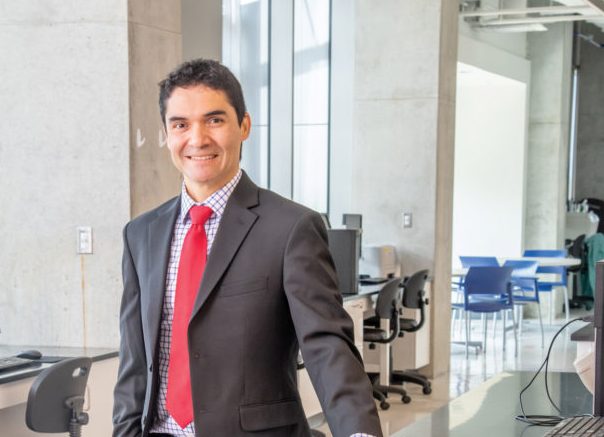 Batería nuclear 3V de tamaño moneda con 50 años de vida útil entra en producción masiva