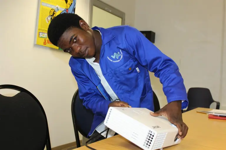 El joven inventor olvidado que desarrolló un celular sin SIM y que no necesitaba saldo 3 El joven inventor olvidado que desarrolló un celular sin SIM y que no necesitaba saldo