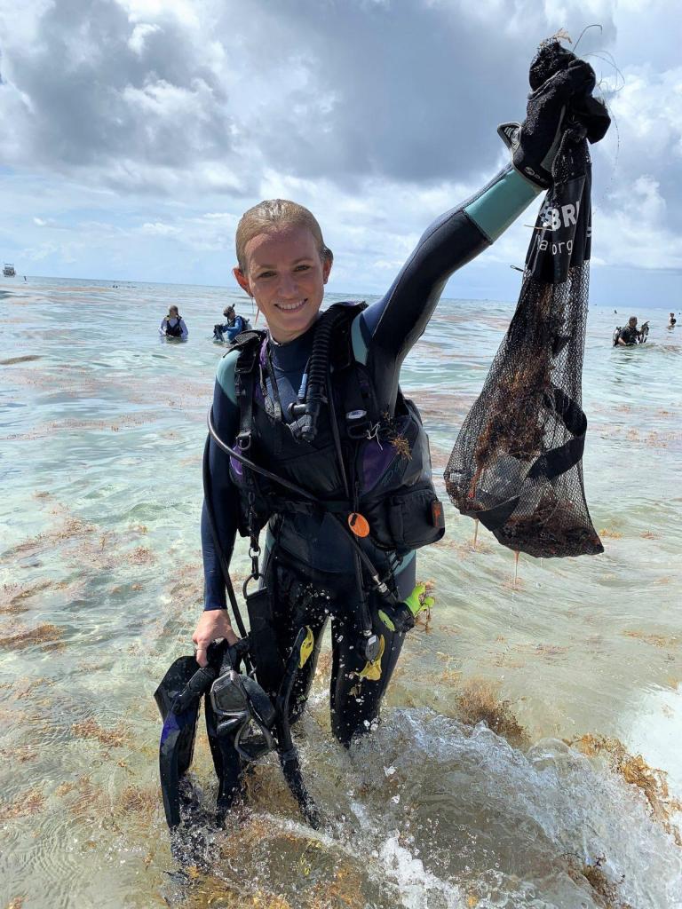 Buzos oceánicos baten récord Guinness por la mayor limpieza submarina 1 buzos - buzos