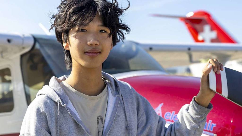 Ethan Guo, el piloto de 19 años que fue detenido tras aterrizar sin permiso en la Antártida