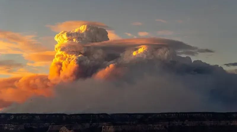 El Fuego del Dragón Bravo: cómo el megaincendio en Arizona creó su propio clima