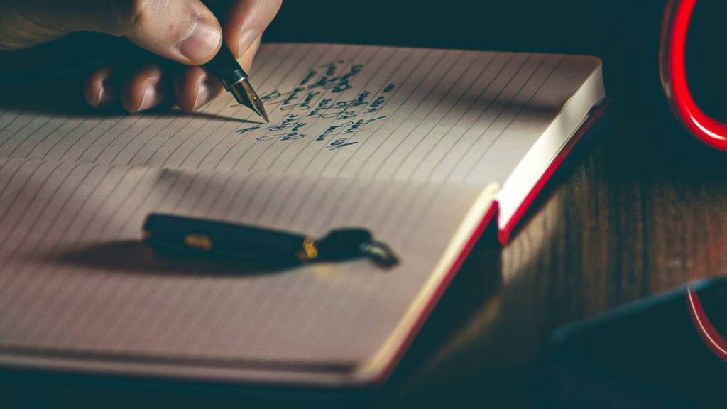 Escribir a mano es sorprendentemente importante para pensar, aprender y recordar mejor