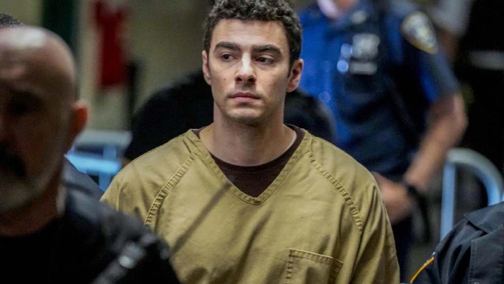 Un juez de Nueva York desestima los cargos de terrorismo contra Luigi Mangione