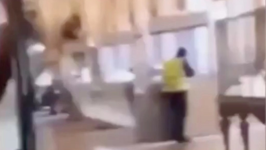 El gran robo del Louvre: desaparecen las joyas de la Corona francesa en solo siete minutos