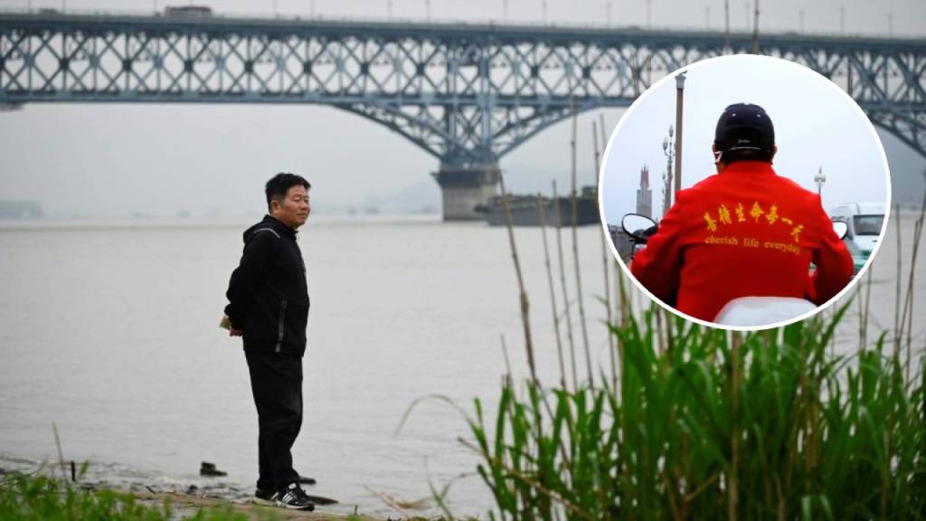 El “Ángel de Nanjing”: el hombre que salvó a 469 personas del suicidio en un puente de China