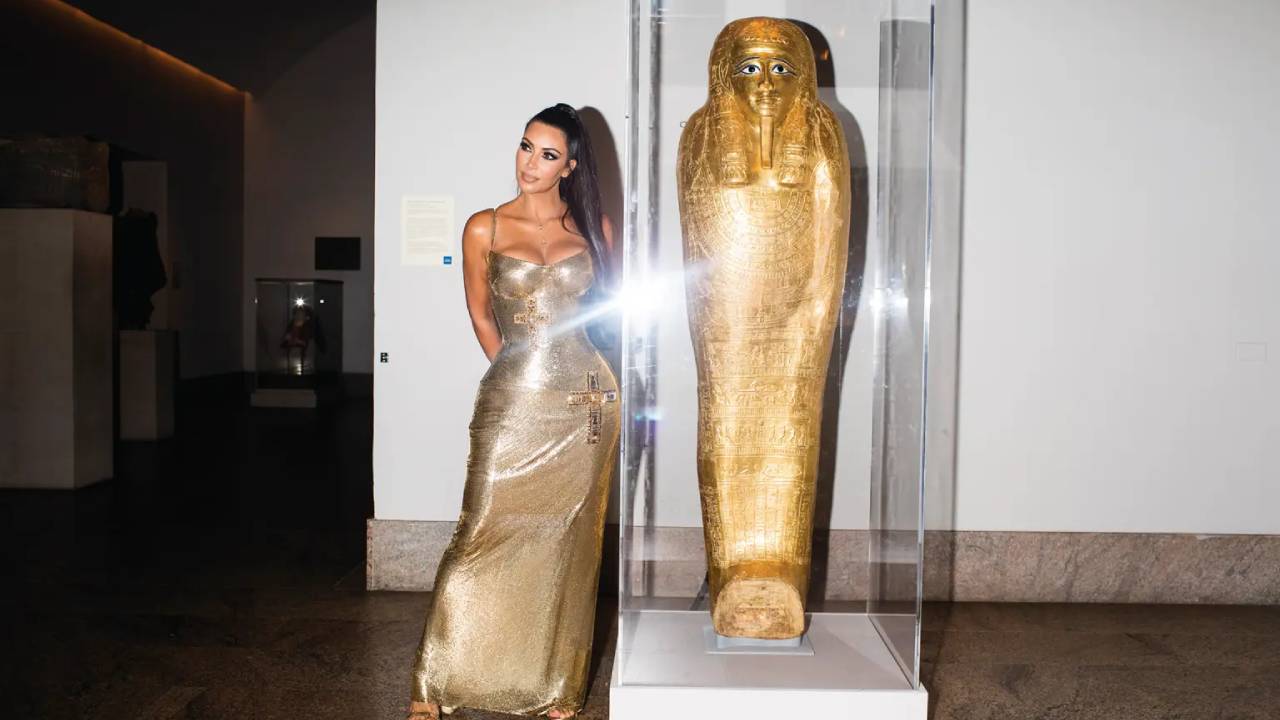 Kim Kardashian y la foto que resolvió un caso de arte robado en Egipto